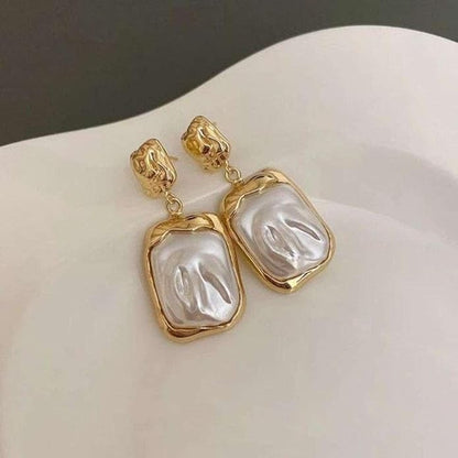 Pearl Square Drop