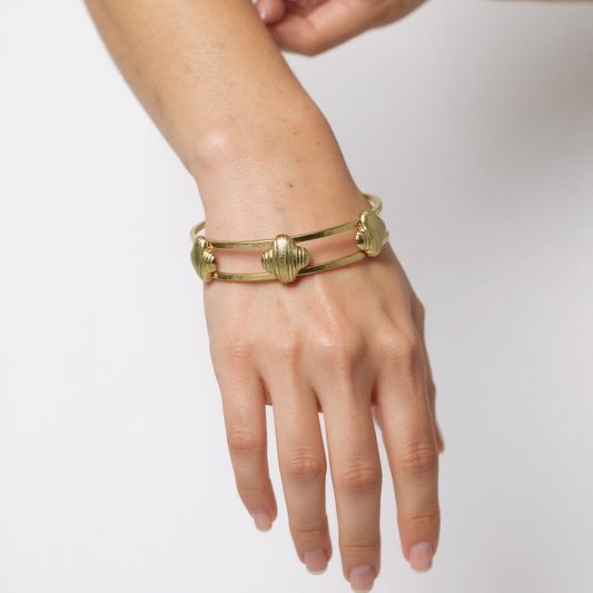 Anti Tarnish Golden Flower Chain Bracelet